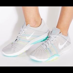 Nike Free Run TR 6 - Wolf Grey - Size 9